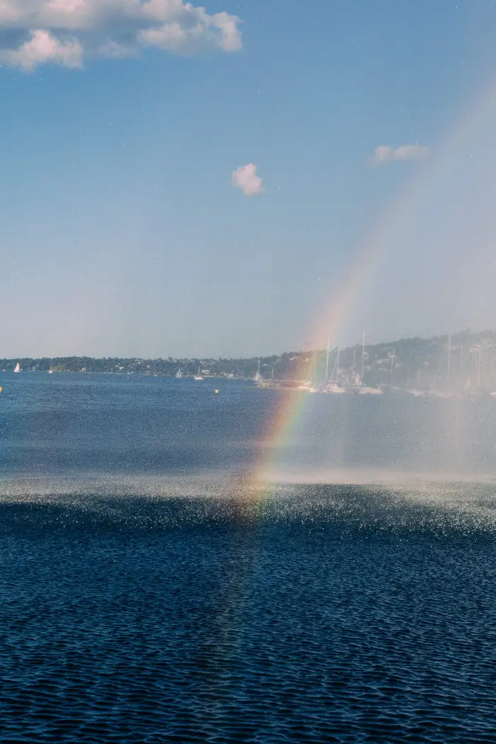 Arc-en-ciel sur le lac, Carnet de route, Chinou Eye