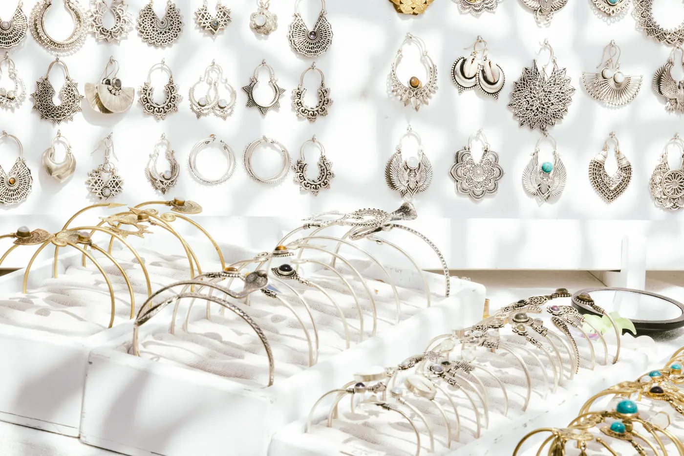 Joncs et créoles, bijoux & joaillerie, Chinou Eye photographe à Genève